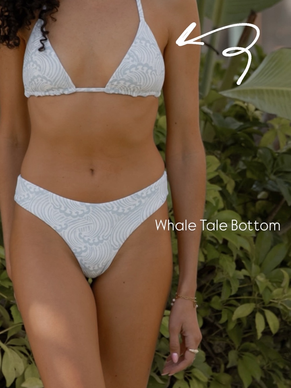 Midori Bikinis whale tail bottom in tide size small NWT